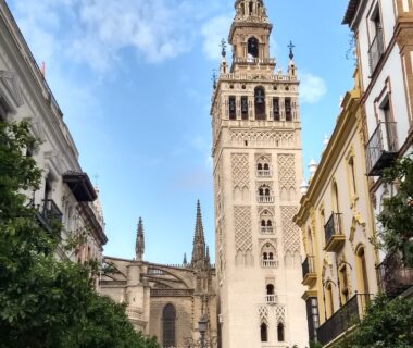 En este artículo hacemos un recorrido historias de huérfanos de Sevilla en la novela histórica del siglo XVII